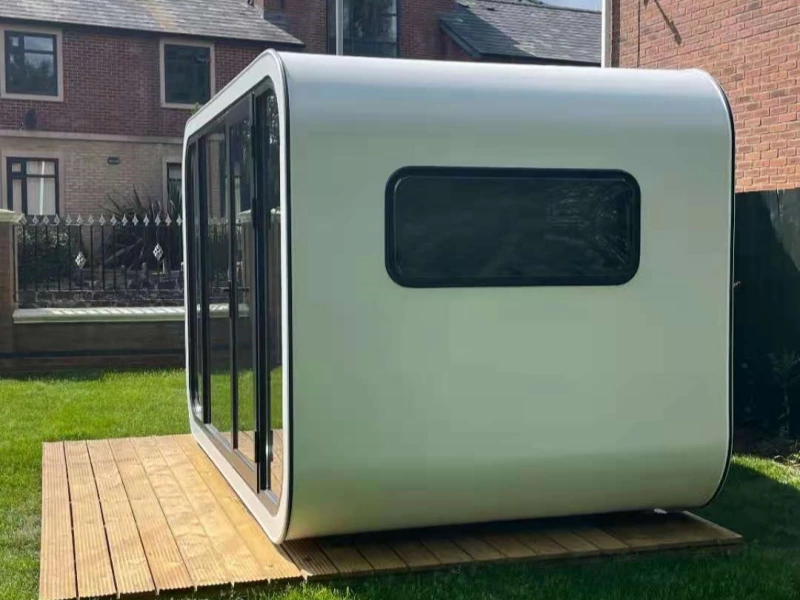 Apple Cabin – A1