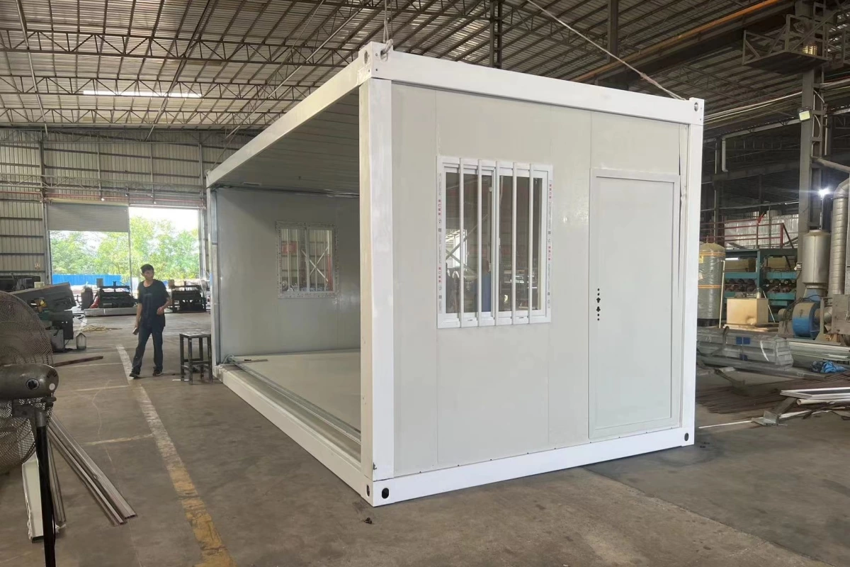 Z-Shaped Folding Structure