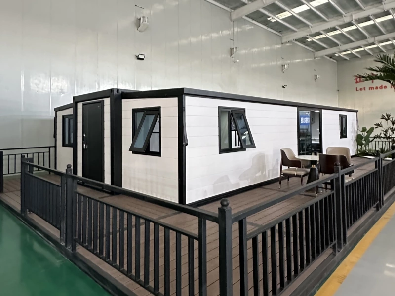 40ft Expandable Container House — Custom 2-4 Bedroom Modular Home
