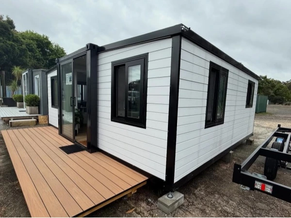 20ft Expandable Container House in Minnesota, USA — Airbnb Investment
