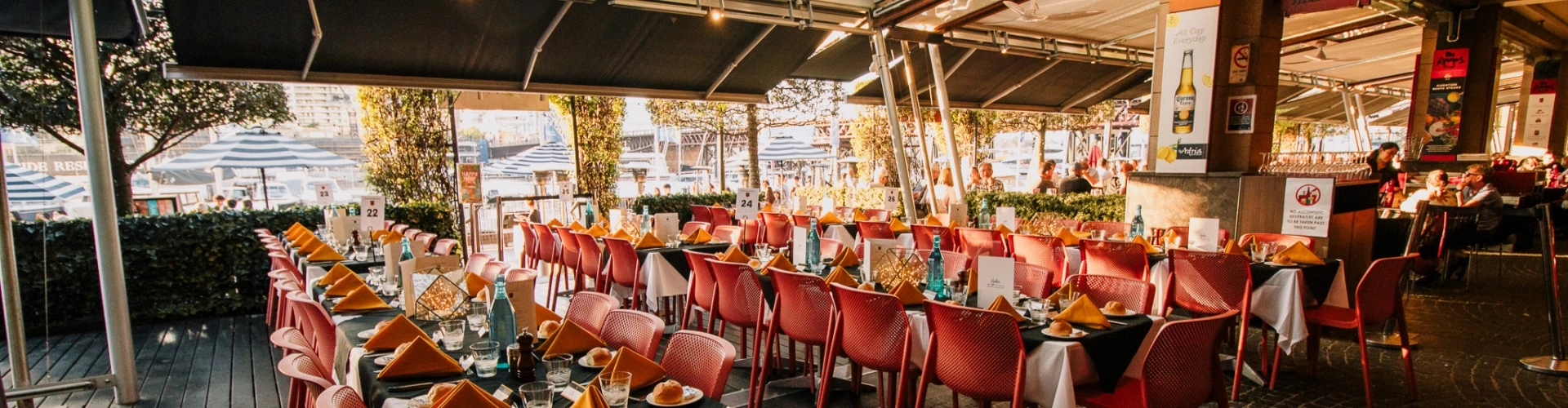 Restaurants & Cafes