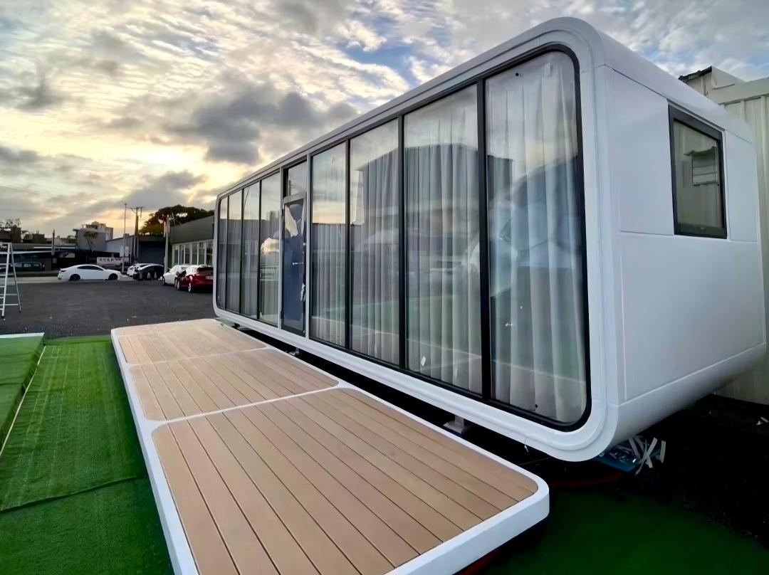 Apple Cabin – 40ft